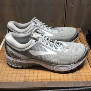 brooks ghost 10 colors